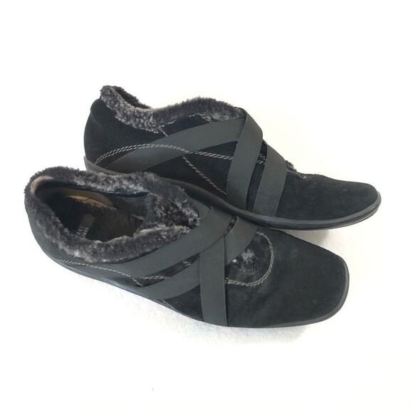 Stuart Weitzman Happy Feet Shearling Suede Shoes - Picture 2 of 6